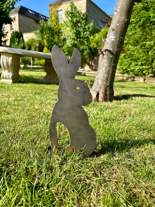 Bunny Rabbit . Steel Garden Art . Garden Decoration . Rusty Ornament