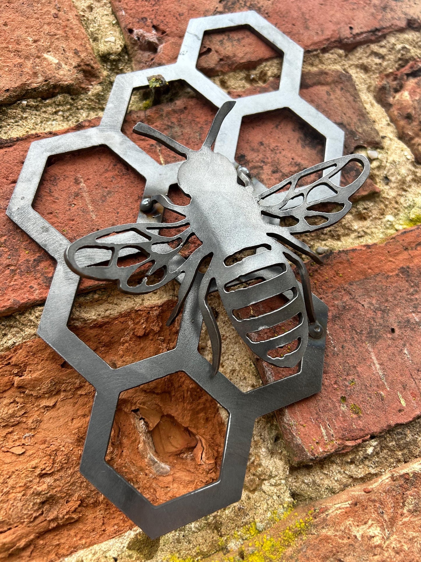 Honey The Bee - Steel Wall Art Rusty Metal Bee Save The Bees Gift Set Mothers Day