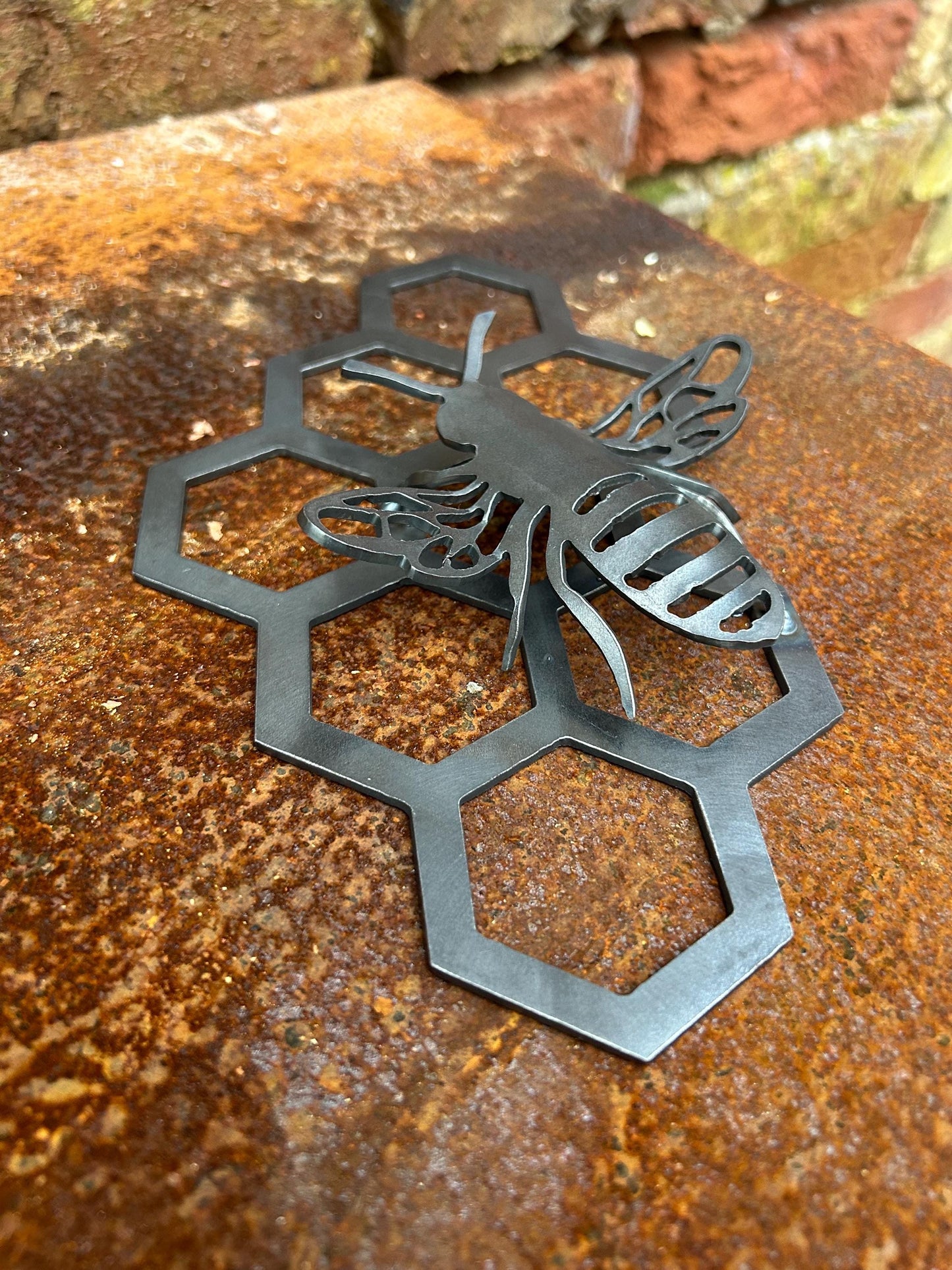 Honey The Bee - Steel Wall Art Rusty Metal Bee Save The Bees Gift Set Mothers Day