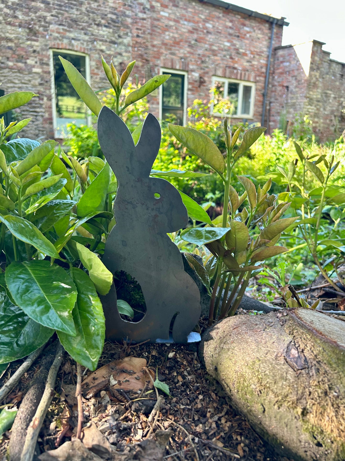 Bunny Rabbit . Steel Garden Art . Garden Decoration . Rusty Ornament