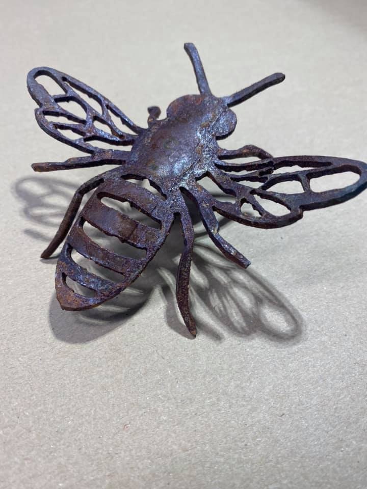 What's The Buzz Gift Set . Save The Bees  Rusty Wall Art  Rusty Garden Ornament  Entomology  Rusty Bee  Mothers Day