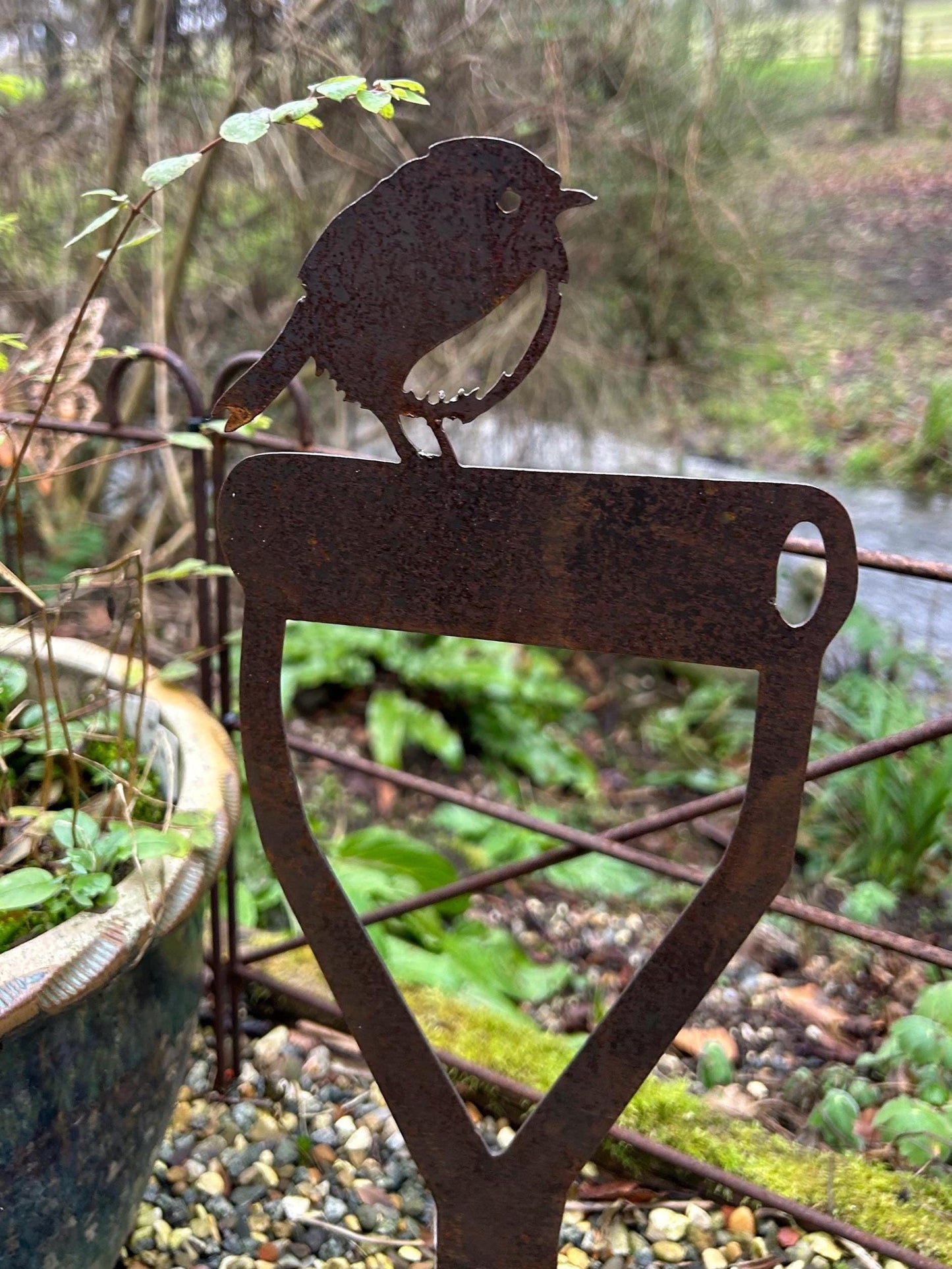 Robin On A Spade. Metal Pot Spike. Rusty Garden Art. Flower Bed Decoration